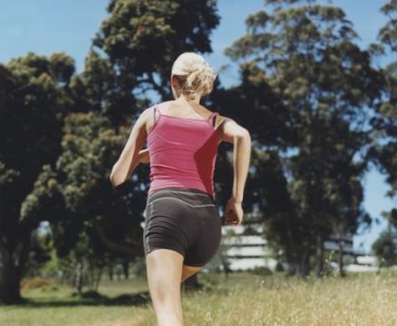 <b>天天跑步的你 知道跑步减肥的最佳时间吗？</b>